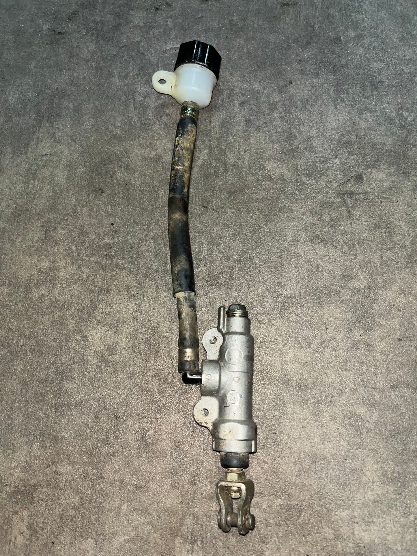 maitre cylindre arrière 65 rm kx