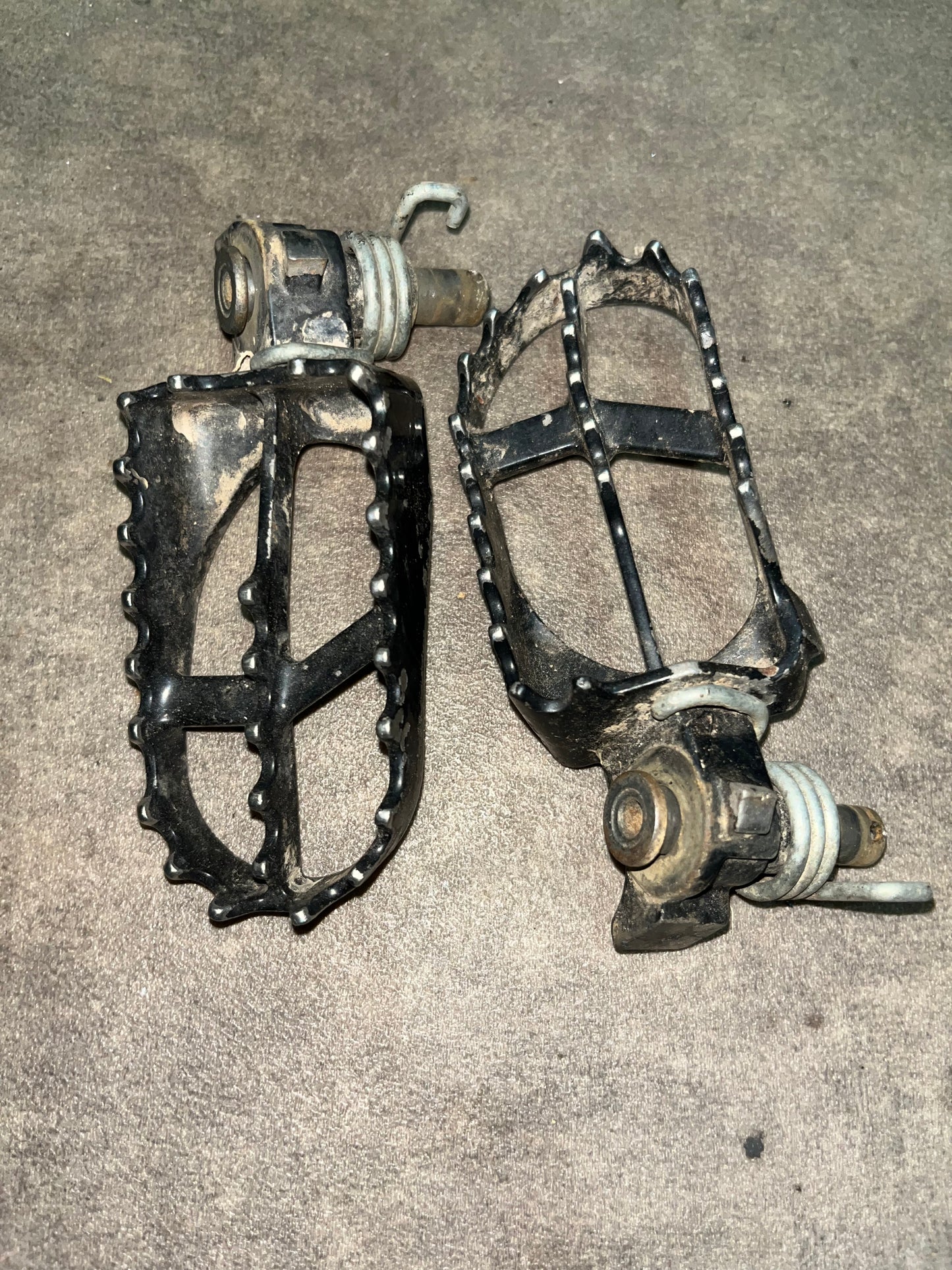 cale pied yz 65
