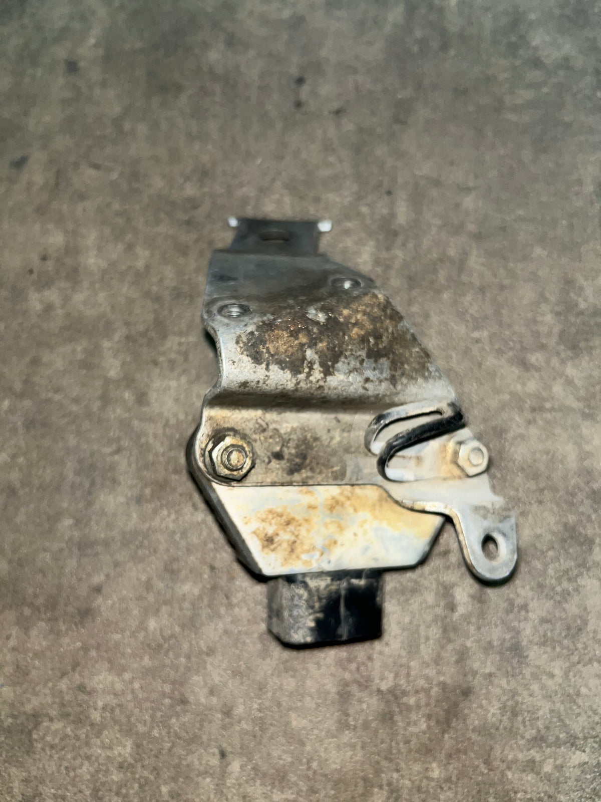 régulateur de tension 450 crf