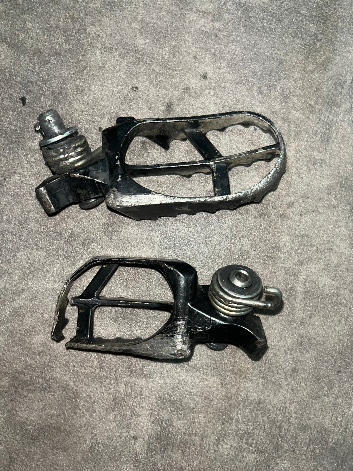 cale pied yz 85