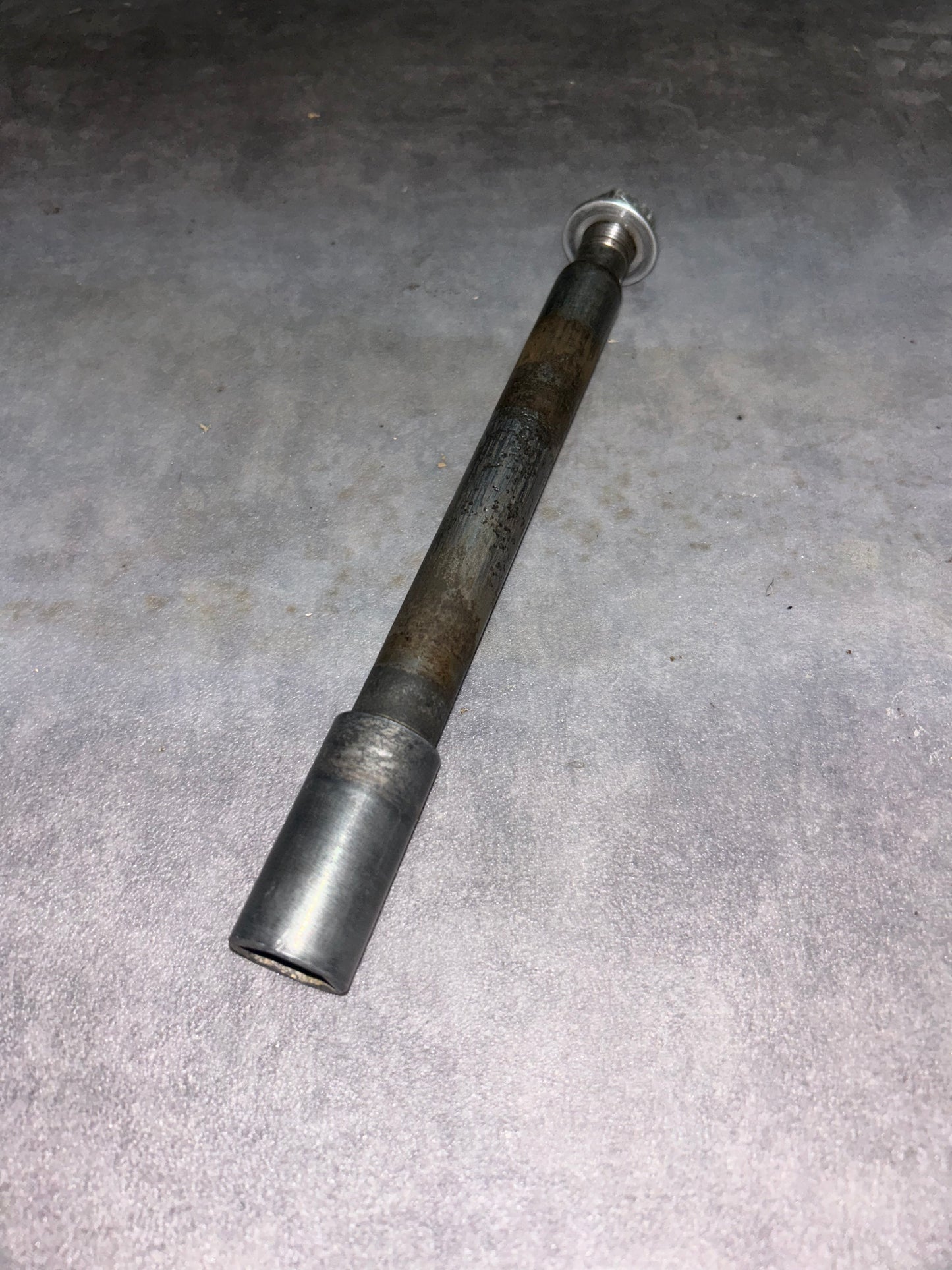 axe de roue avant 250 crf