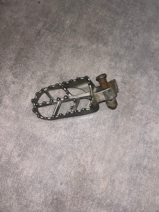 cale pied gauche 250 yzf
