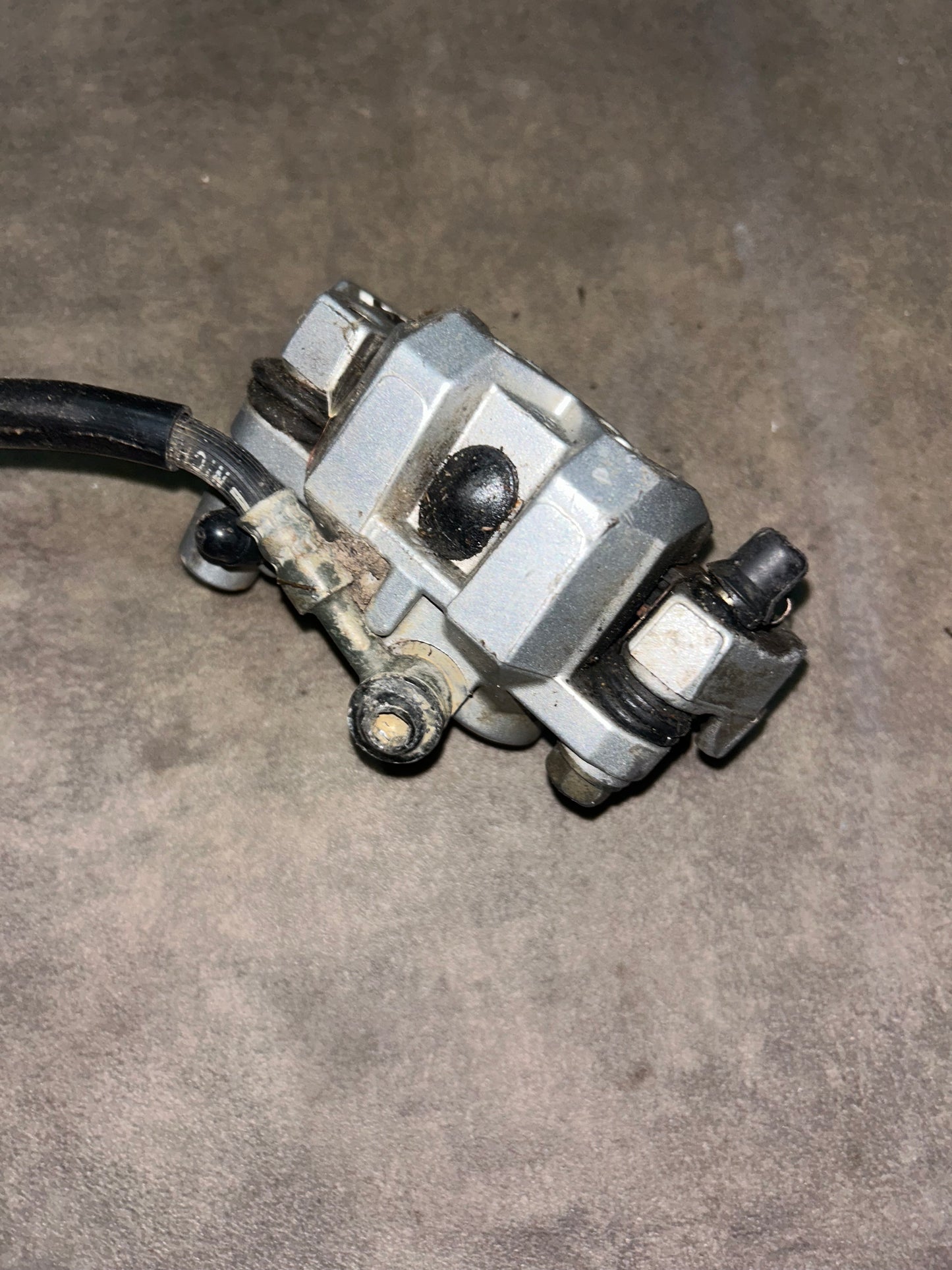 étrier frein avant ttr 125