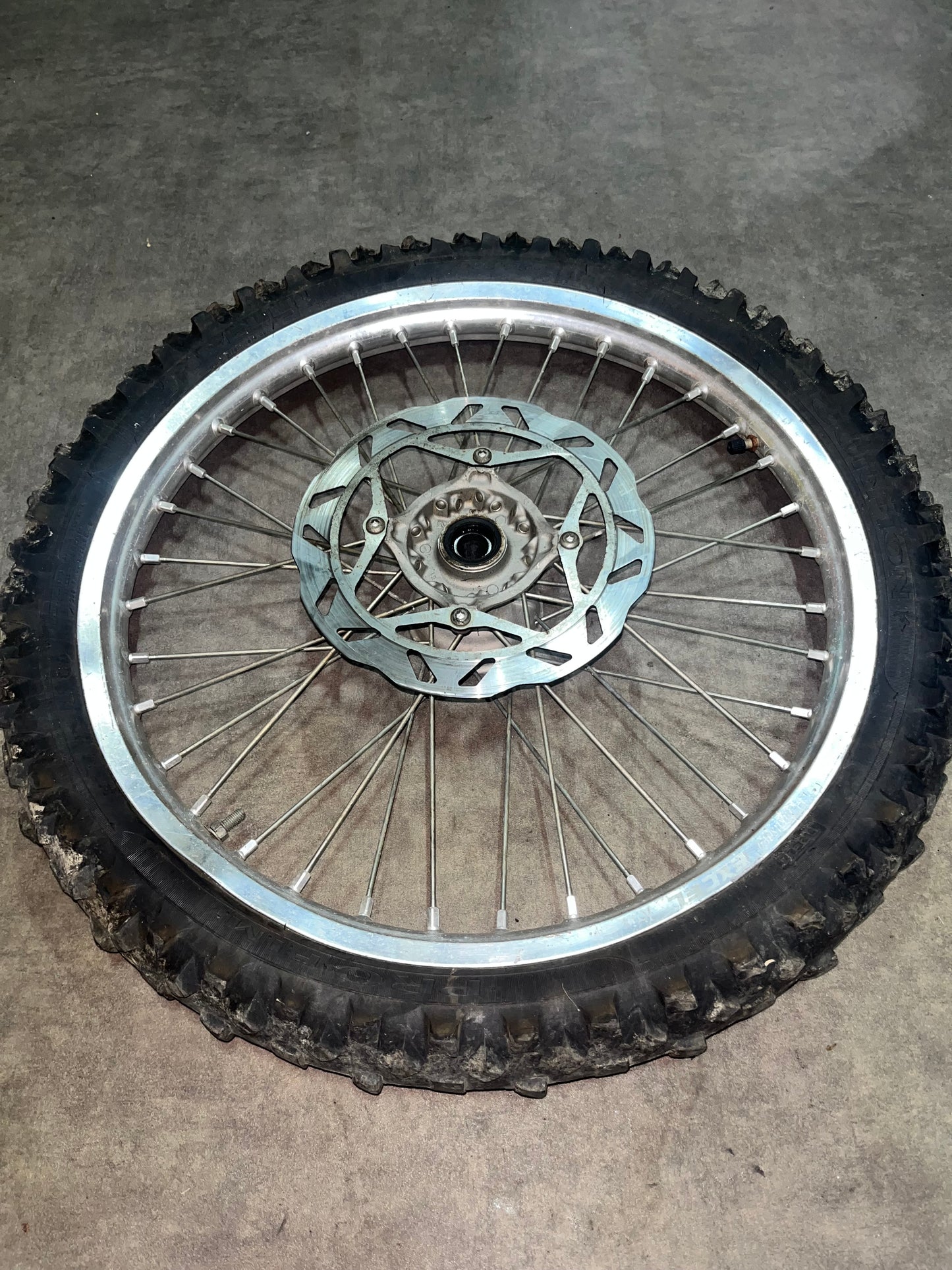 roue avant et arrière 250 rmz