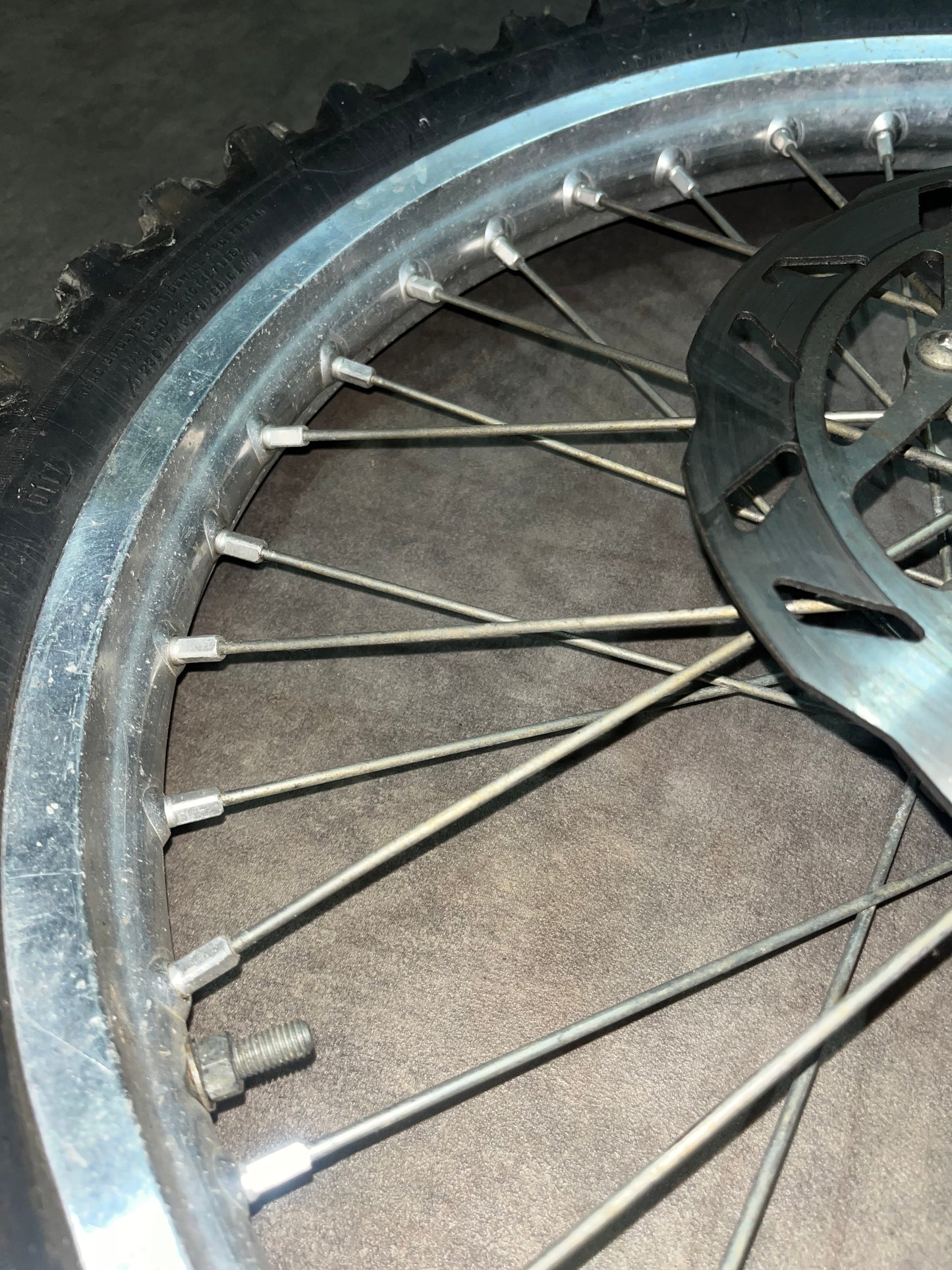 roue avant et arrière 250 rmz