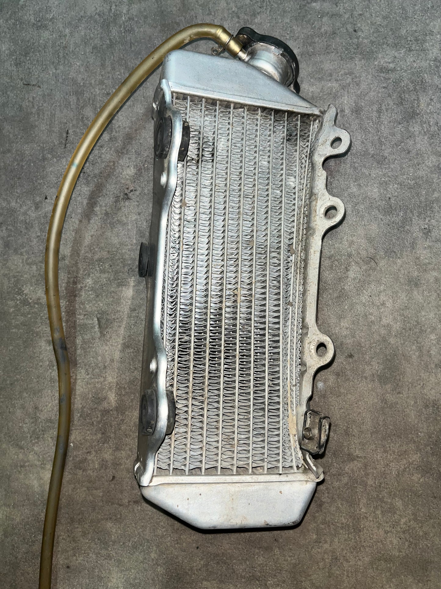 radiateur 85 yz