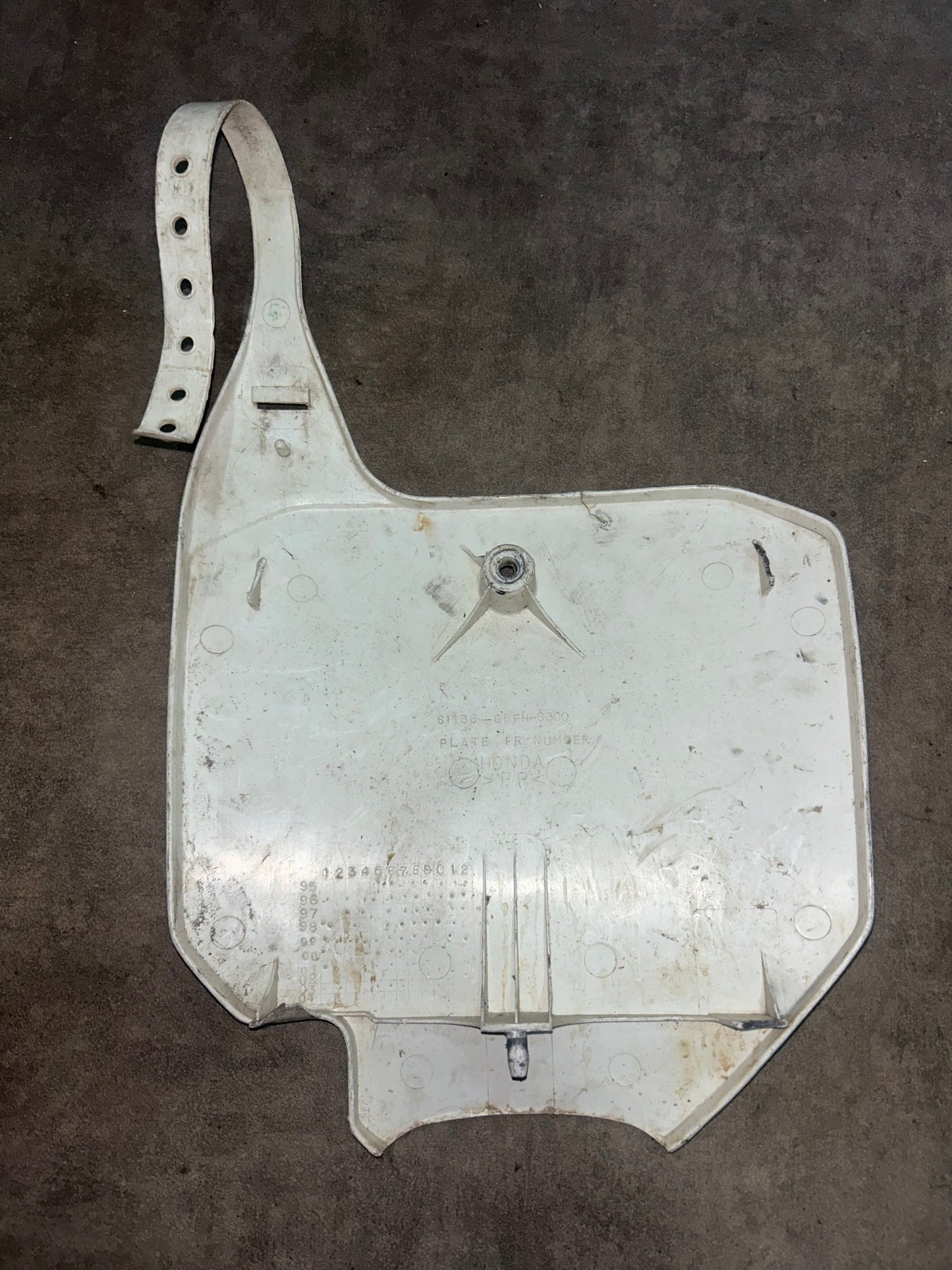 plaque avant 85 cr