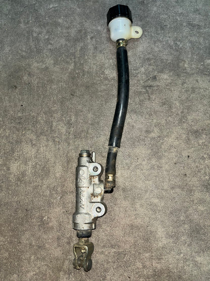 maitre cylindre arrière 65 rm kx