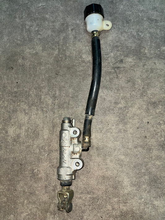maitre cylindre arrière 65 rm kx