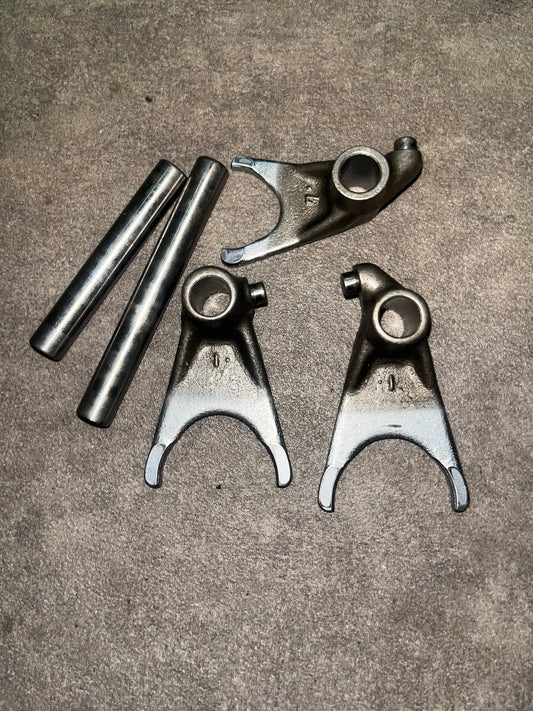 fourchette de boite de vitesse kx 85