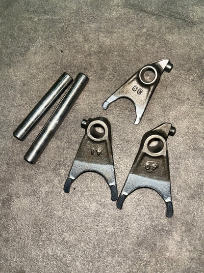 fourchette de boite de vitesse kx 85