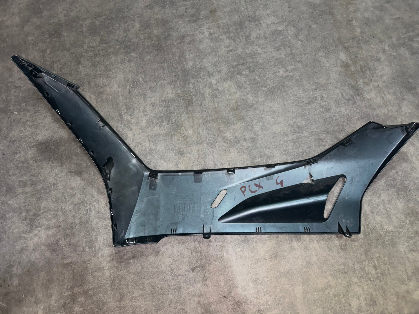 bas de caisse droit pcx