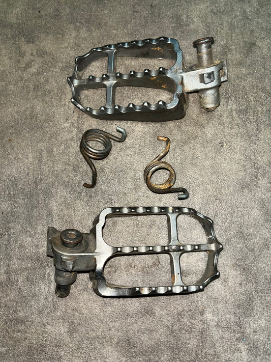 cale pied yz yzf