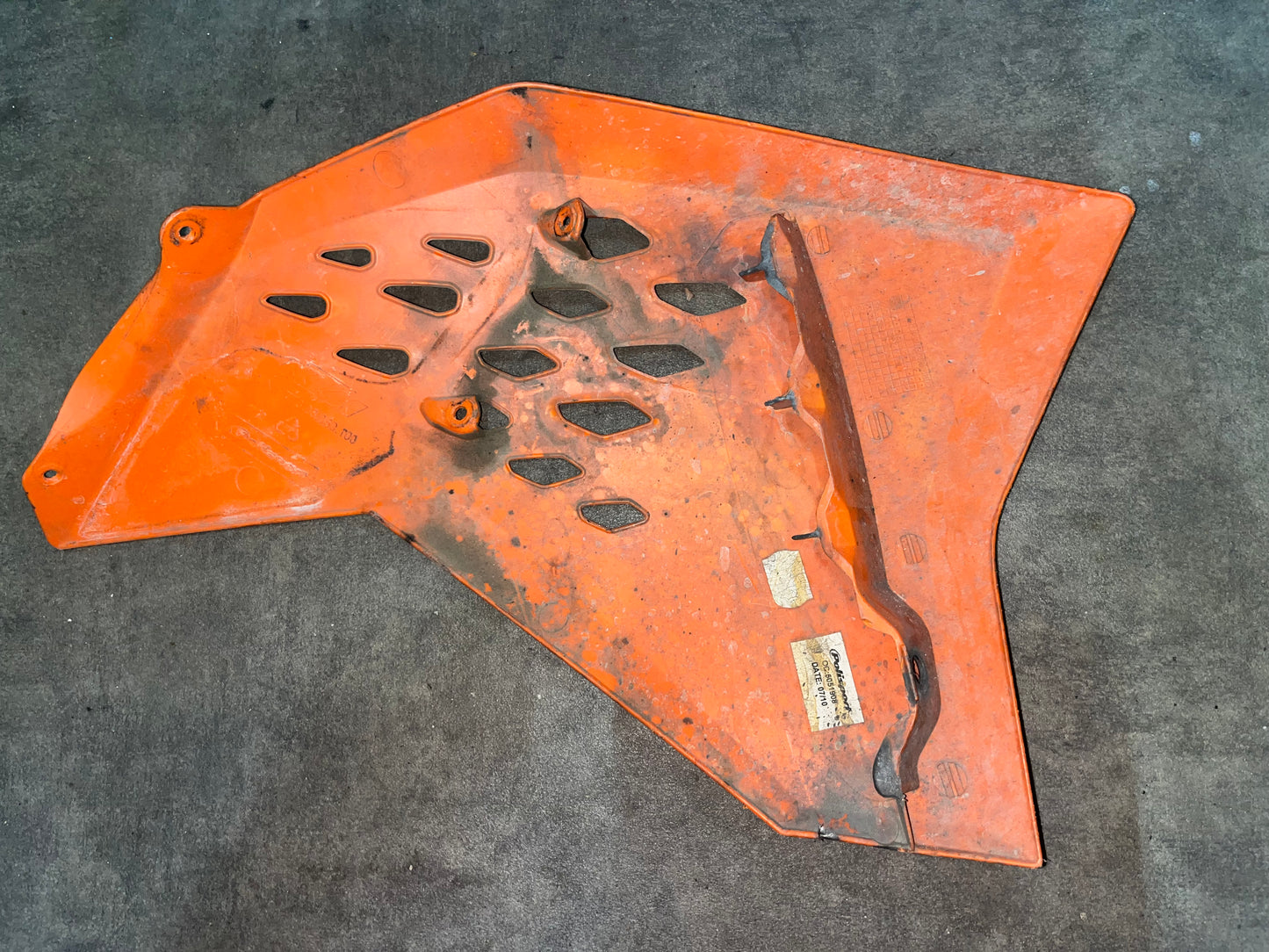 ouïe de réservoir gauche ktm sx-f