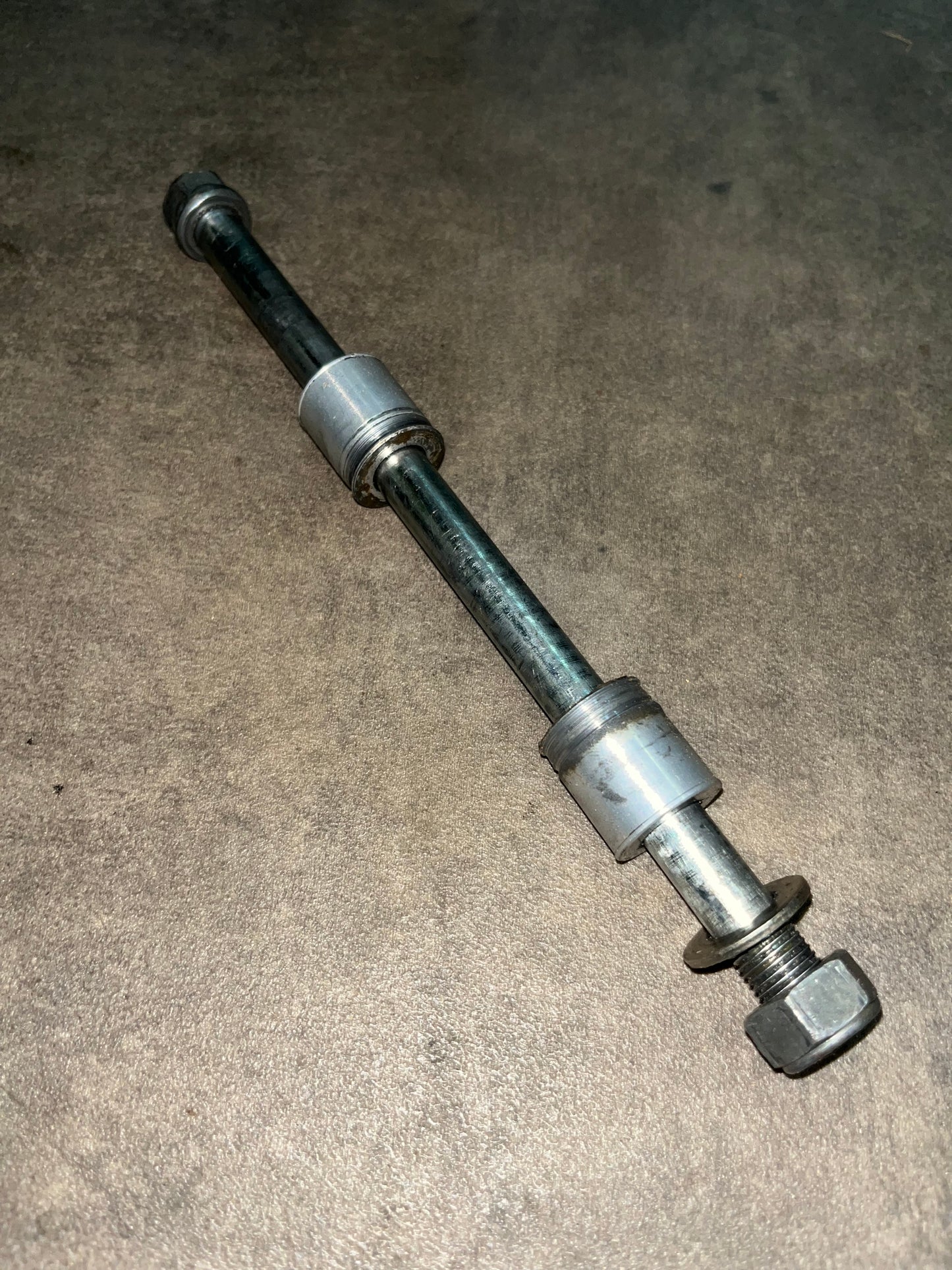 axe de roue avant yz 65