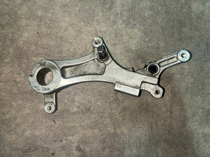 support étrier de frein arrière yz 125