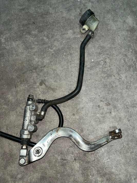 maitre cylindre arrière yz 85