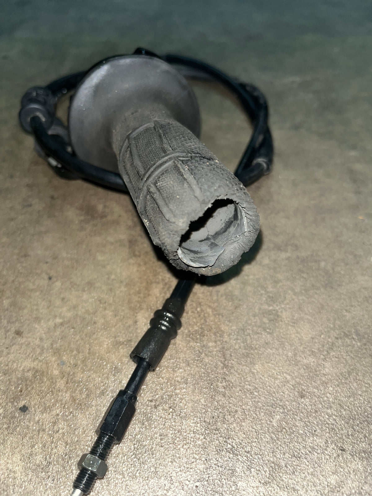 accélérateur + câble yz 85