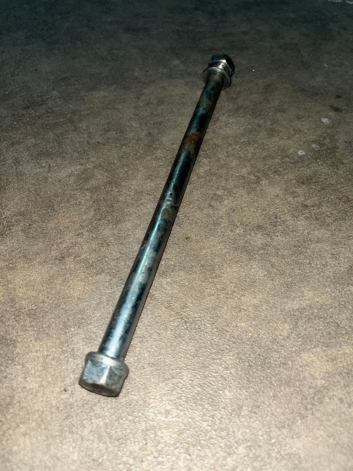 axe de roue avant yz 85