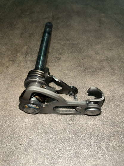 axe de sélecteur yz 85